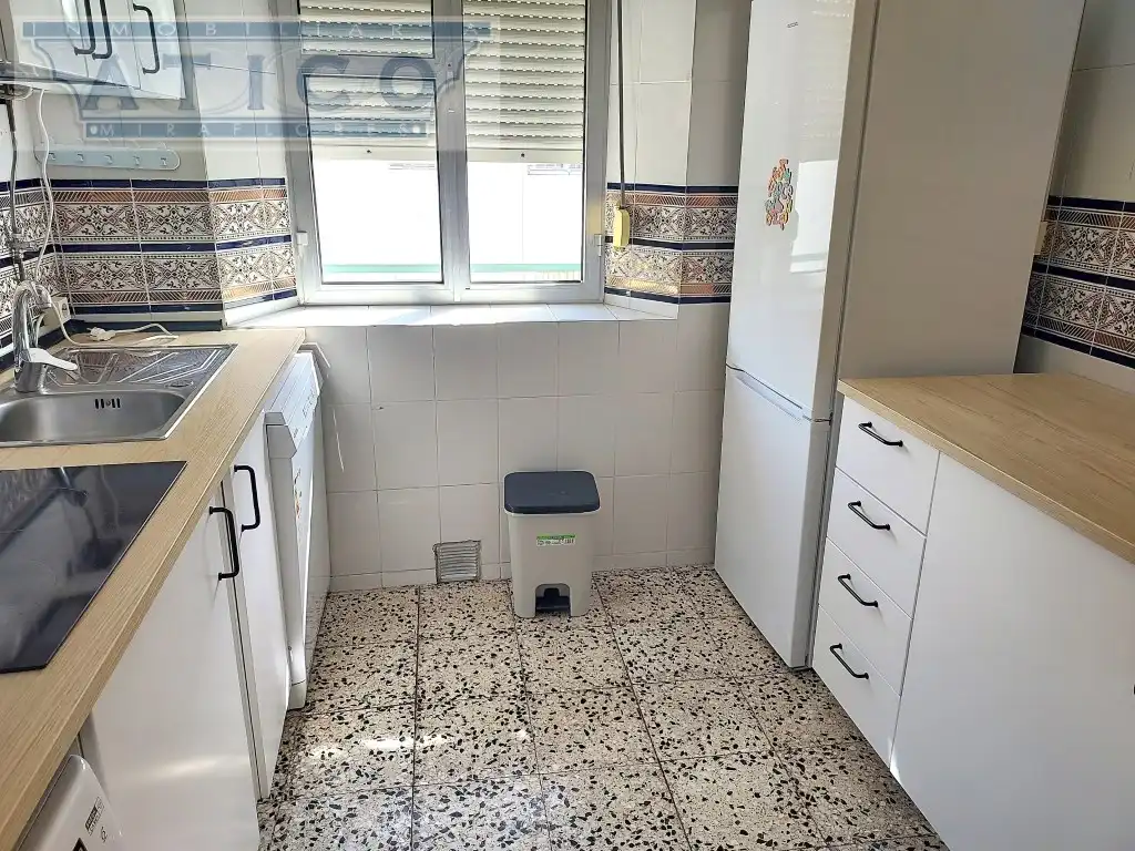 Kitchen of Flat for sale in Sevilla