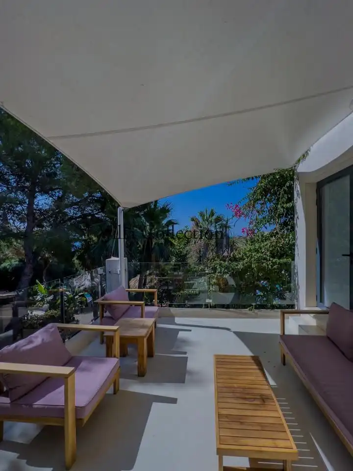 Casa amb piscina en venda a Cap Martinet, imagen 46