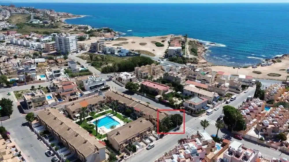 Adosado con piscina en venta en Zona Carrefour - Urbanizaciones, imagen 17