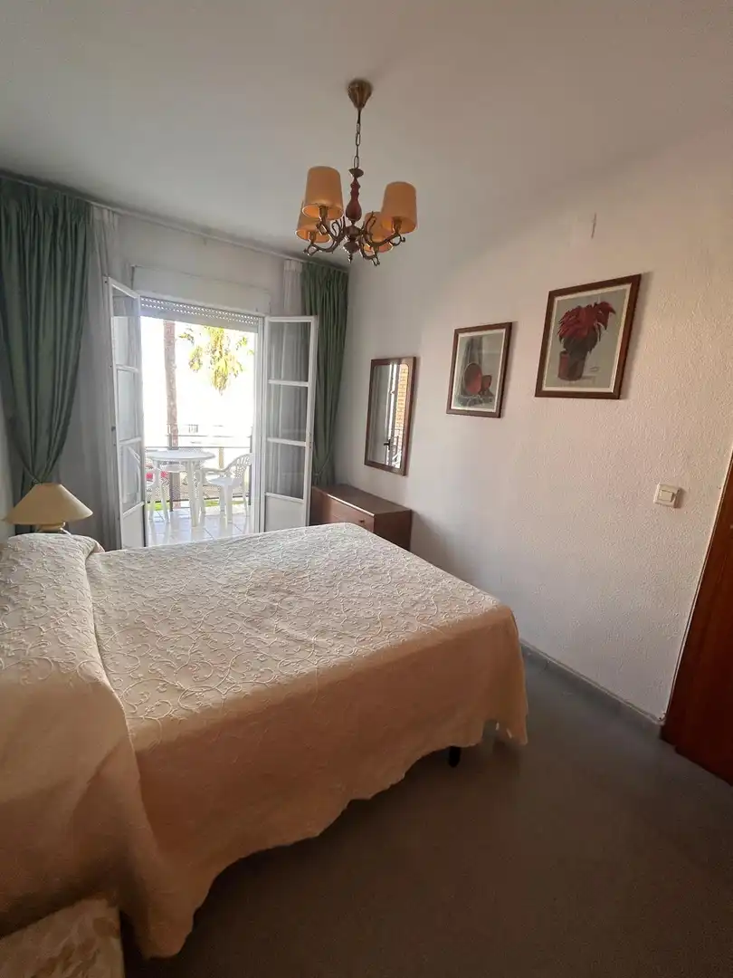 Dormitori de Pis en venda en Isla Cristina amb Jardí privat, Terrassa i Traster