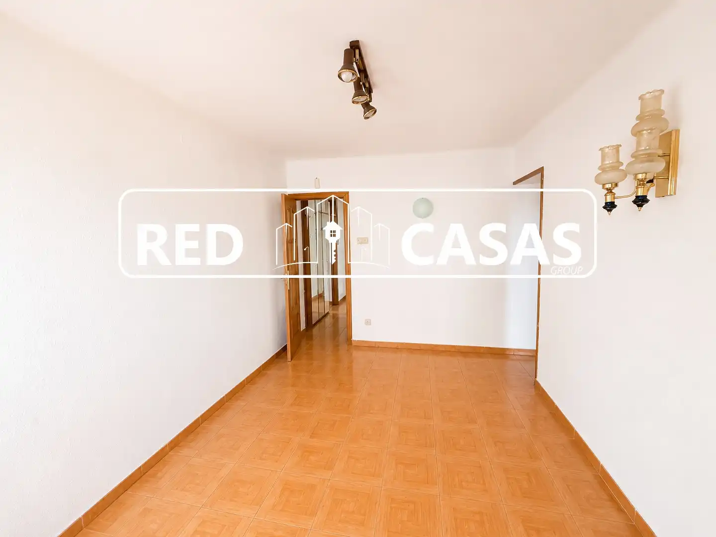 Flat for sale in L'Hospitalet de Llobregat  with Air Conditioner