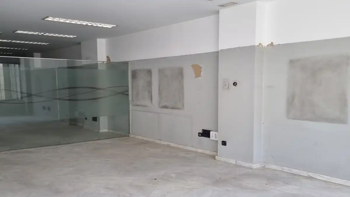 Business premises for sale in PUERTA DE AVILA 18, imagen 3