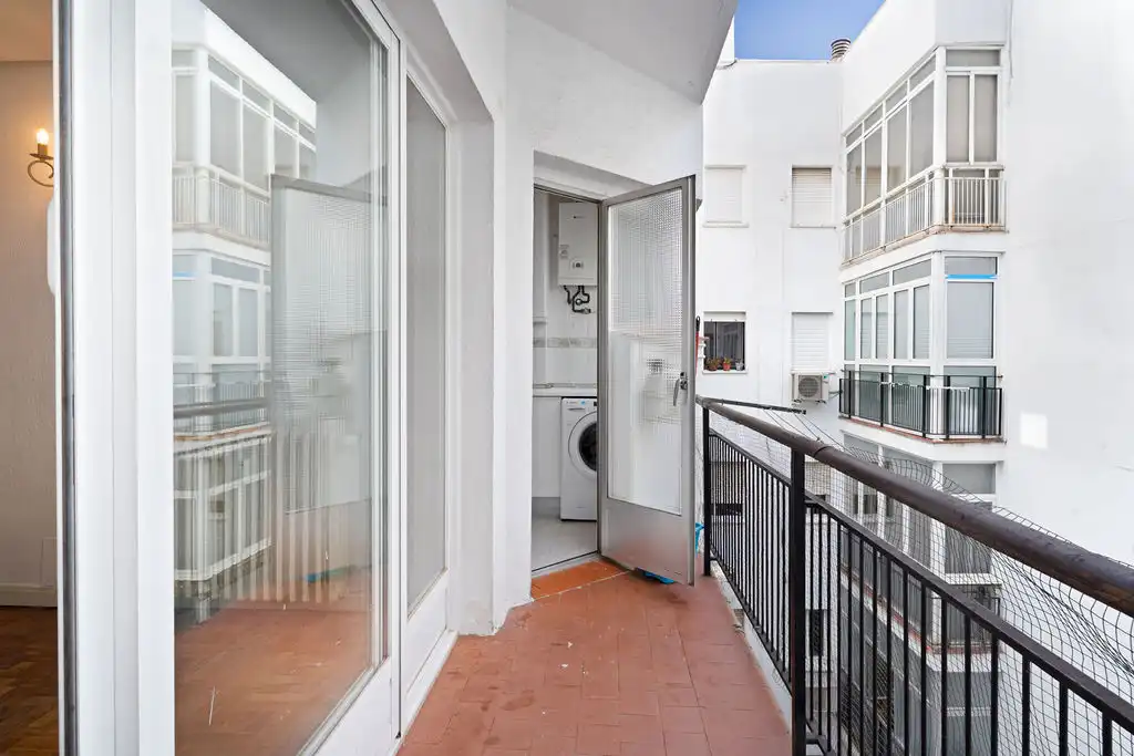 Flat with terrace for sale in Calle de Ponzano, imagen 14