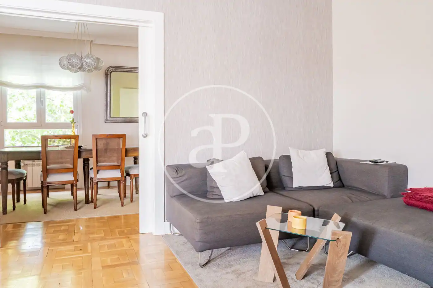 Wohnzimmer von Wohnung zum Verkauf in Madrid mit Klimaanlage, Heizung und Privatgarten