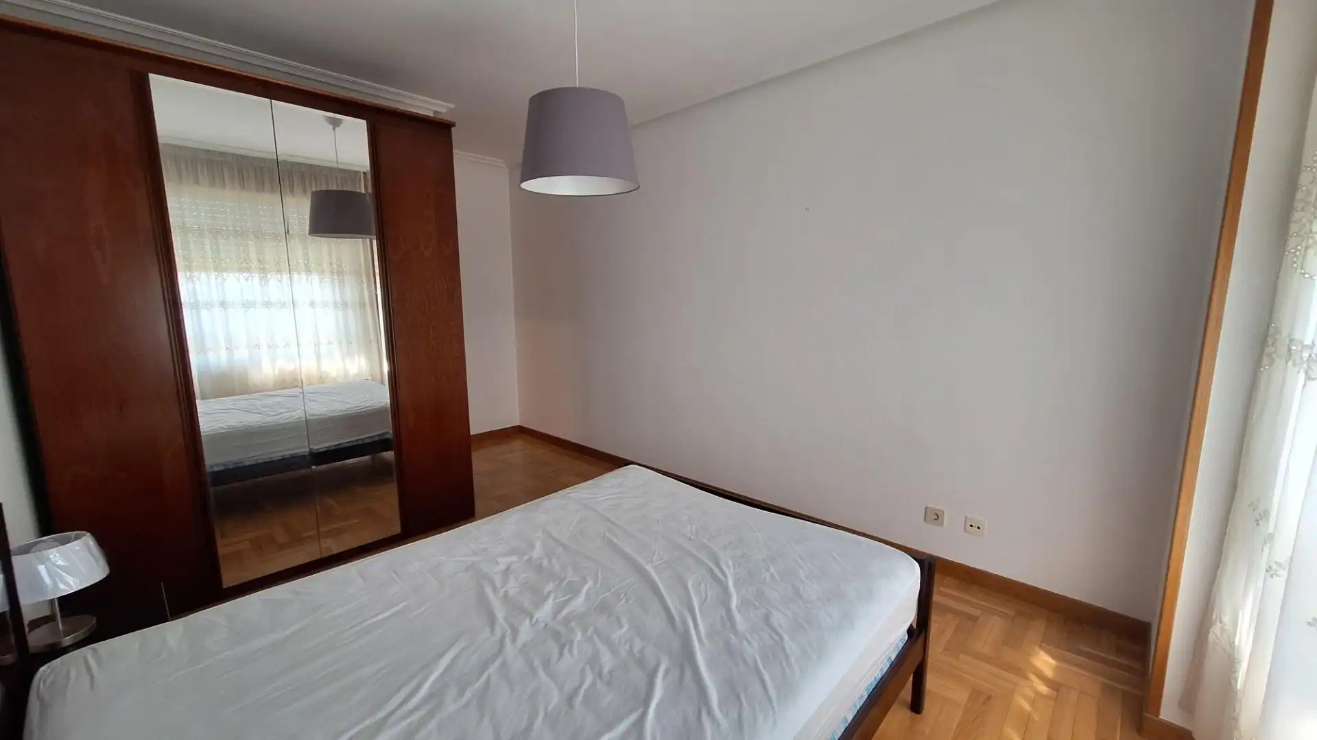 Habitación de Piso de alquiler en Burgos con Calefacción