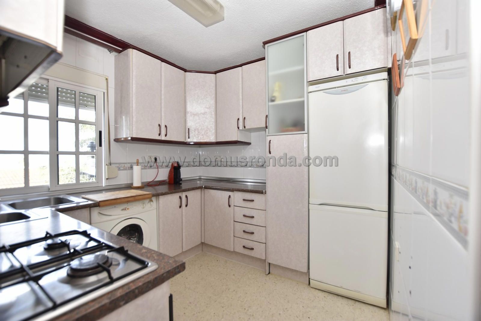 Kitchen of Flat for sale in Ronda  with Storage room