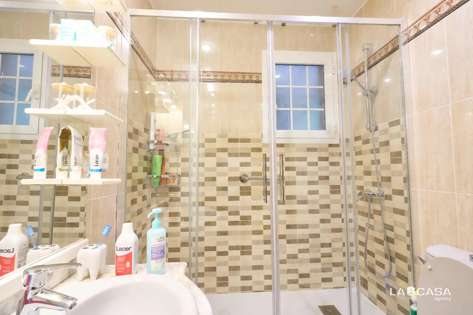 Piso con ascensor en venta en Carrer de la Noguera Pallaresa, imagen 38