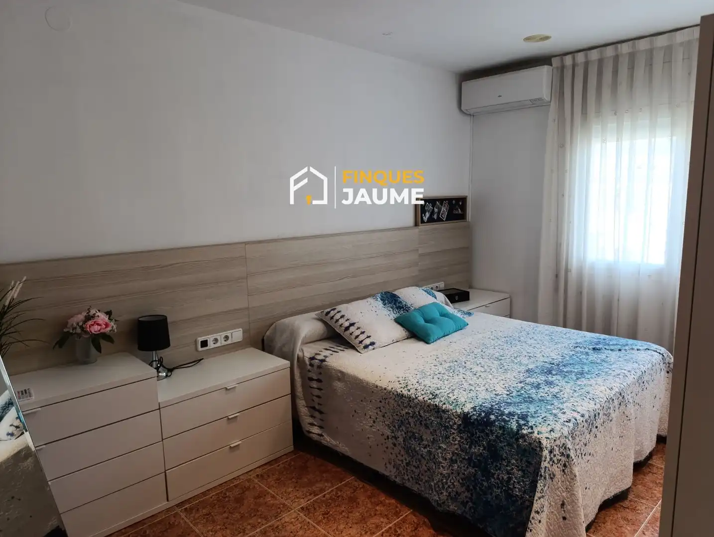 Habitación de Casa adosada en venta en Torrefarrera con Aire acondicionado, Calefacción y Terraza