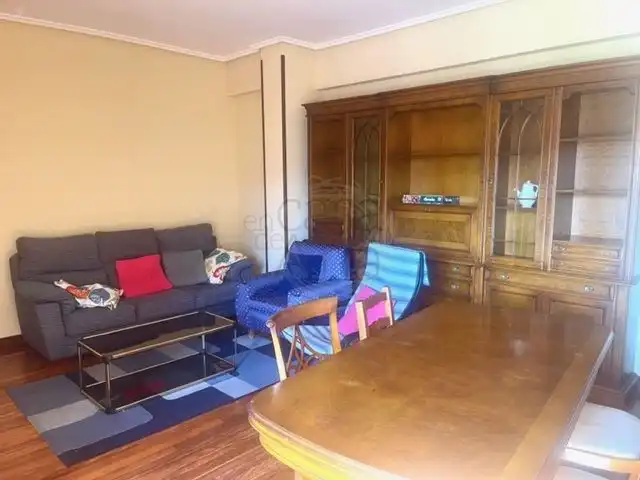 Piso de alquiler en San Pedro de Deusto - La Ribera