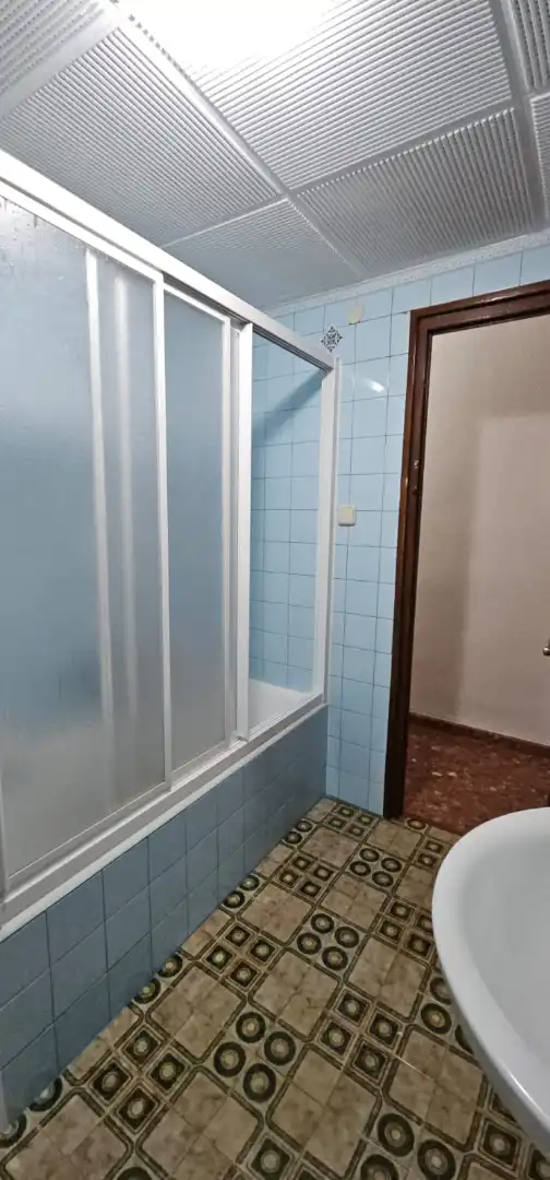 Bany de Pis en venda en Puertollano amb Aire condicionat, Calefacció i Moblat