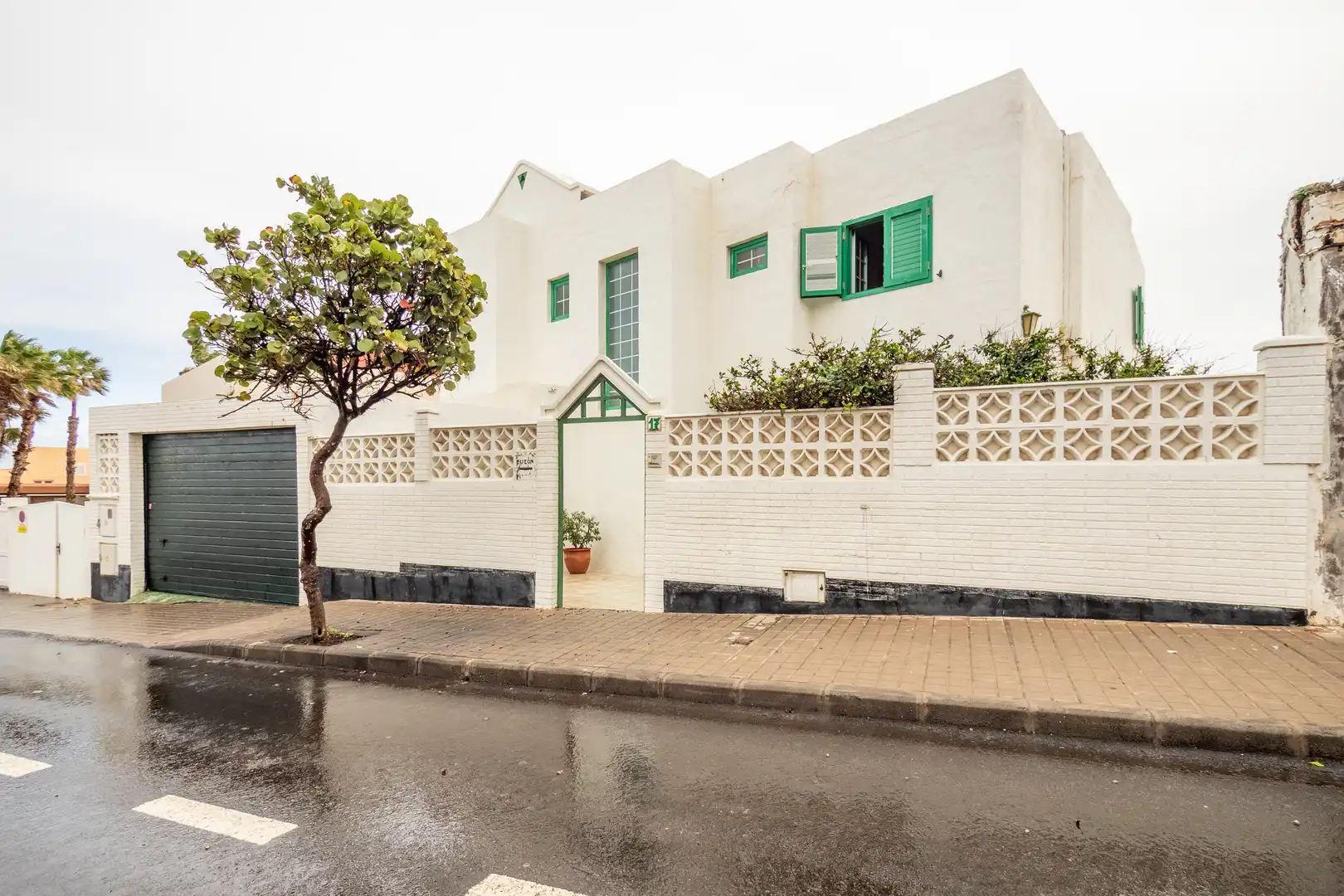 Vista exterior de Casa o chalet en venta en Telde con Jardín privado, Terraza y Trastero