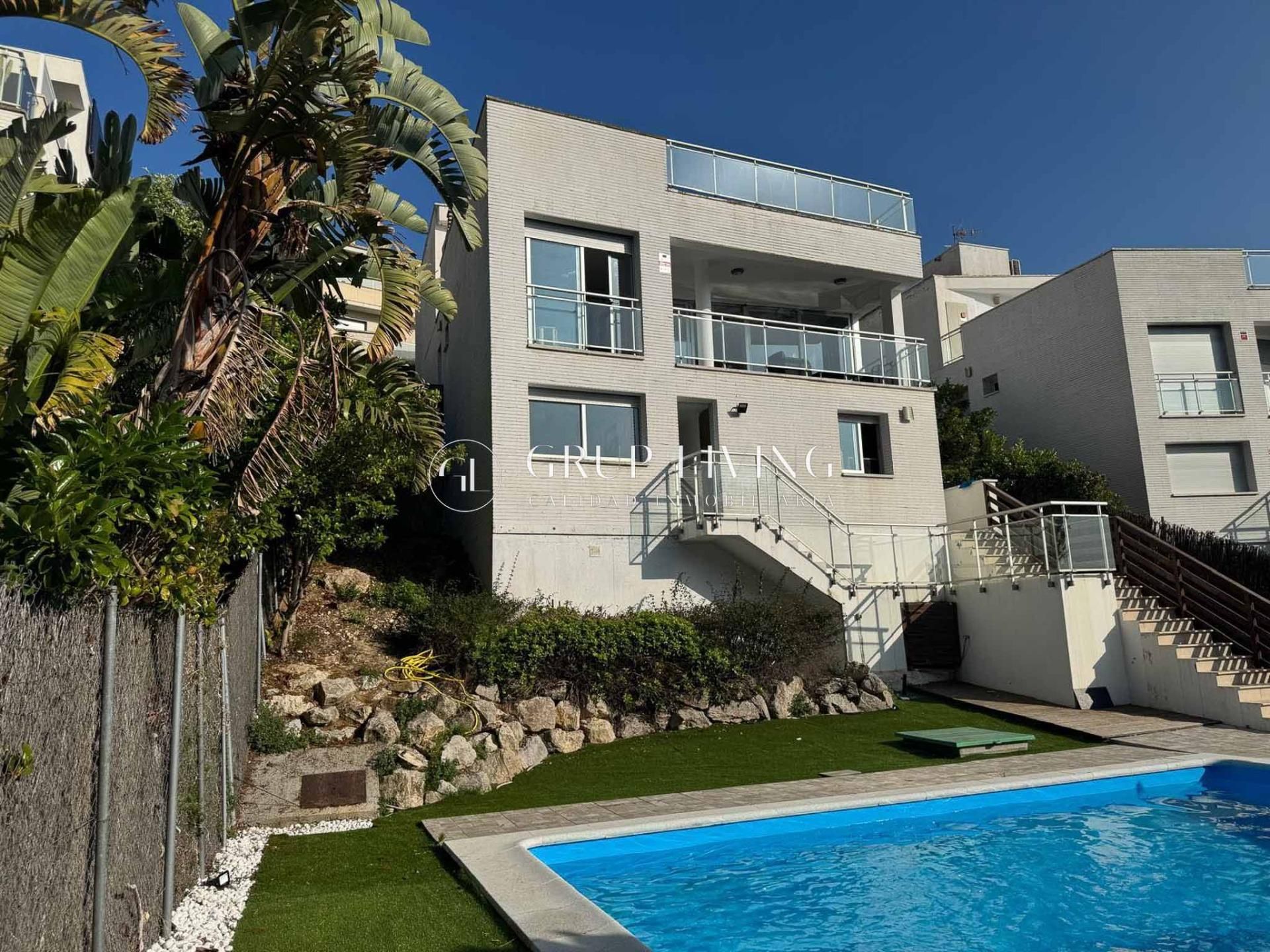 Exterior view of House or chalet to rent in Sitges  with Air Conditioner, Heating and Private garden