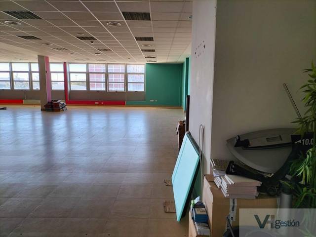 Oficina en Venta en  Ilustracion  en Puntales - Zona Franca