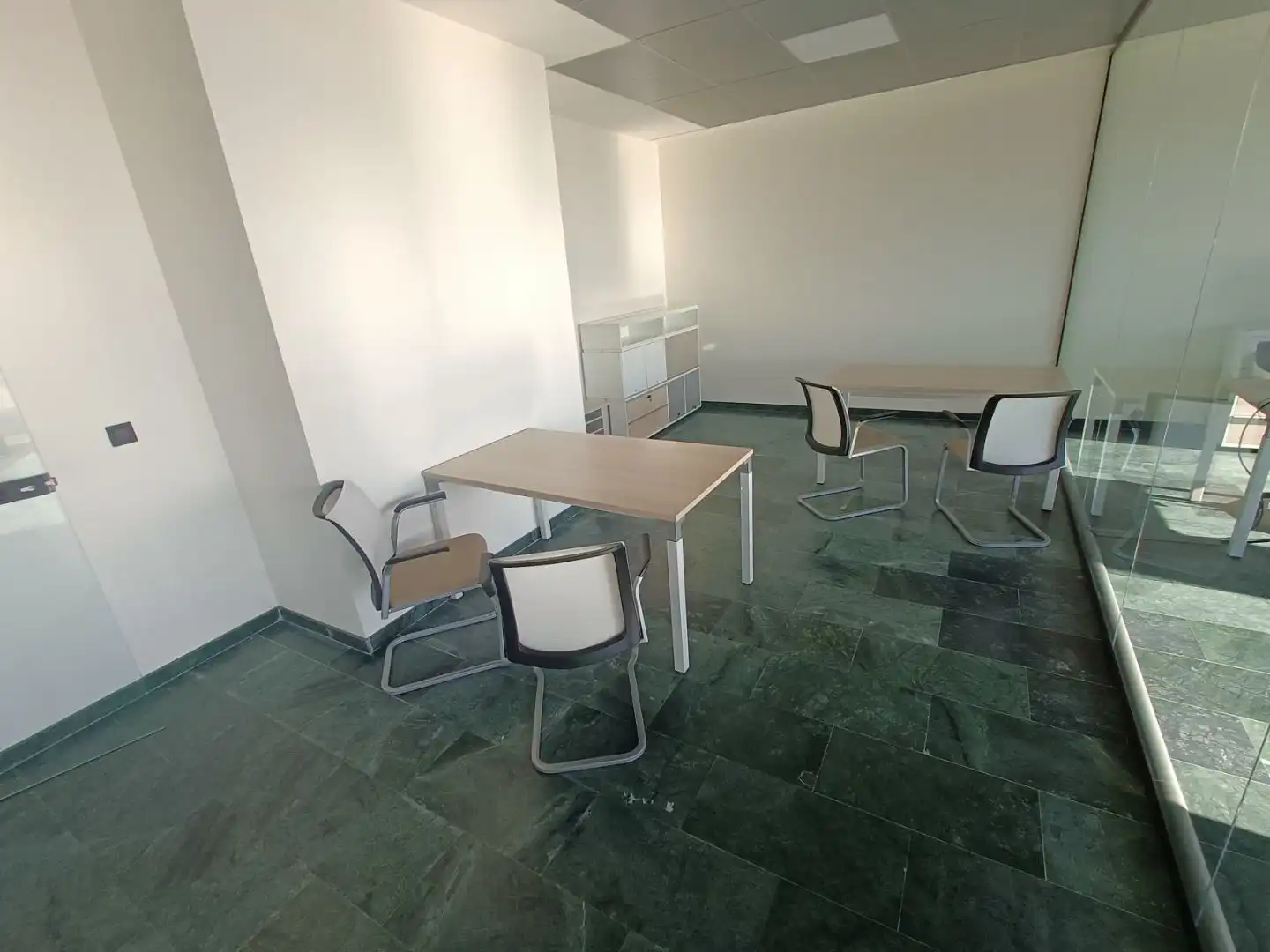 Büro mit Aufzug zur Miete in cami dels reis 168, imagen 4