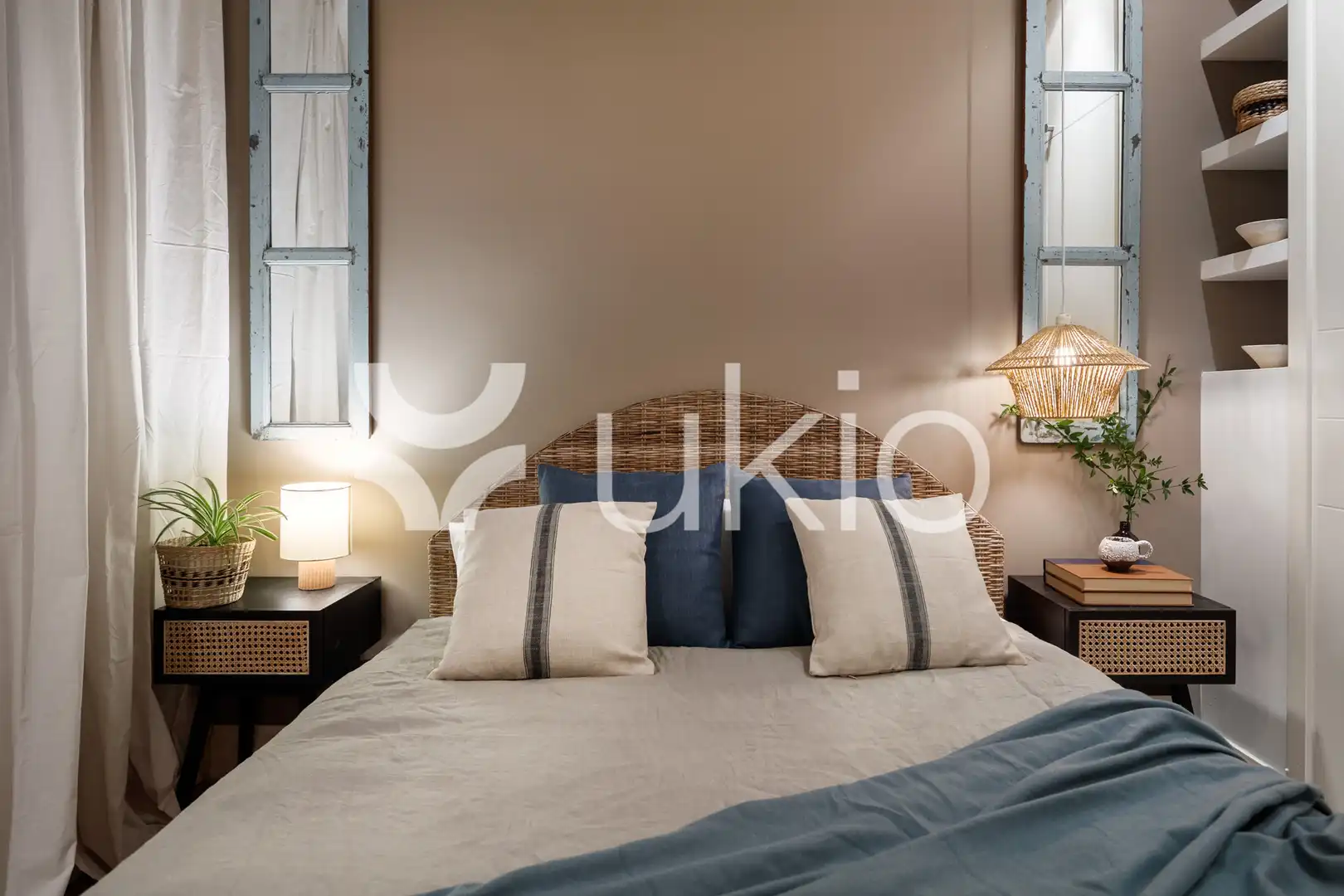 Habitación de Apartamento de alquiler en Madrid con Aire acondicionado, Calefacción y Amueblado
