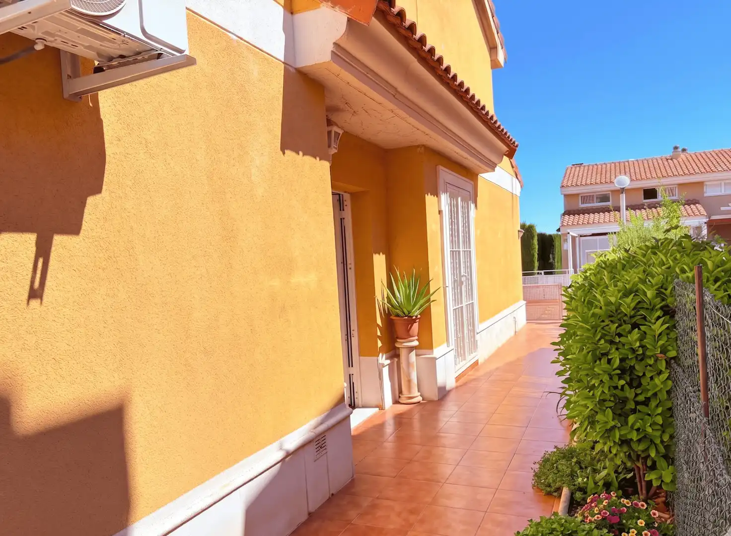 Exterior view of Houses for sale in Moncada  with Heating, Private garden and Terrace