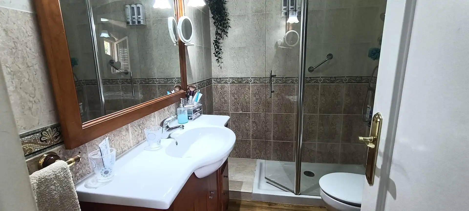 Baño de Casa adosada en venta en La Nucia con Aire acondicionado, Calefacción y Jardín privado