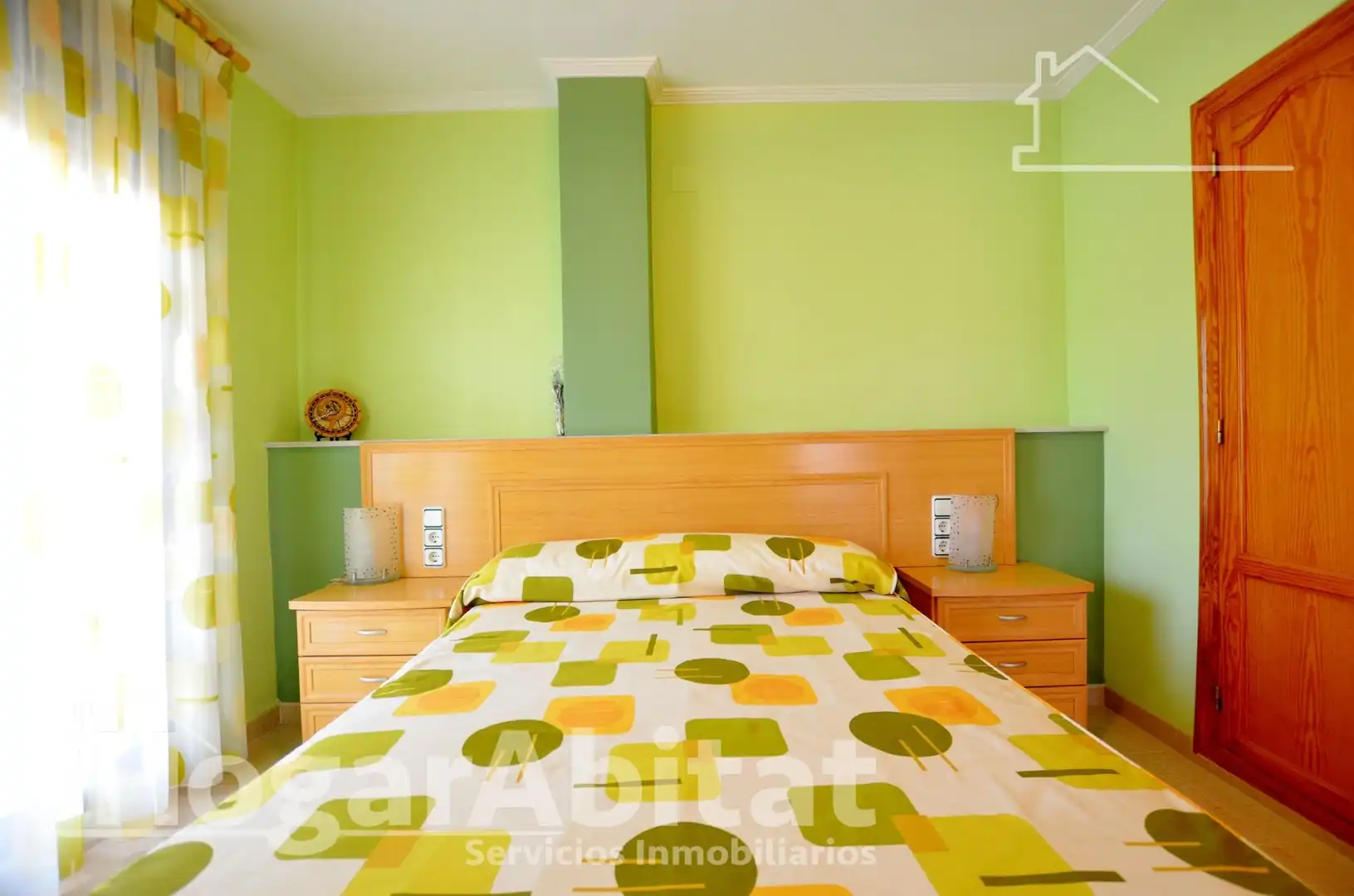 Bedroom of Attic for sale in Tavernes de la Valldigna  with Terrace, Storage room and Furnished