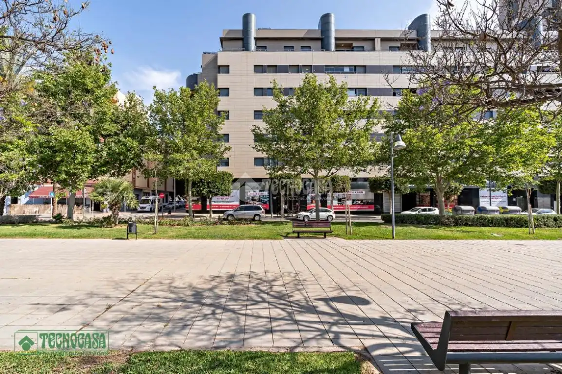 Vista exterior de Ático en venta en El Ejido con Aire acondicionado, Parquet y Balcón