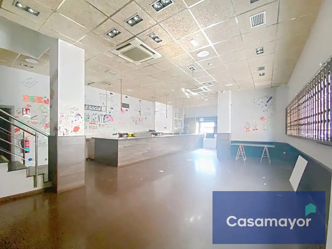 Local en venta en Alicante / Alacant con Aire acondicionado