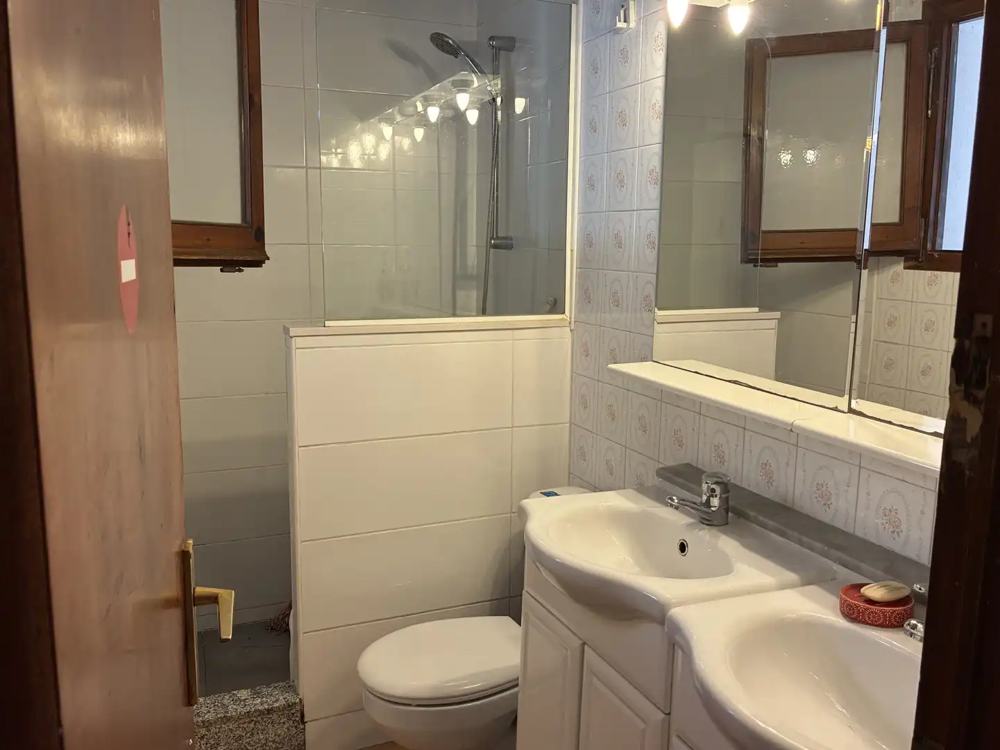 Baño de Casa adosada en venta en Sant Feliu de Guíxols con Calefacción, Trastero y Balcón