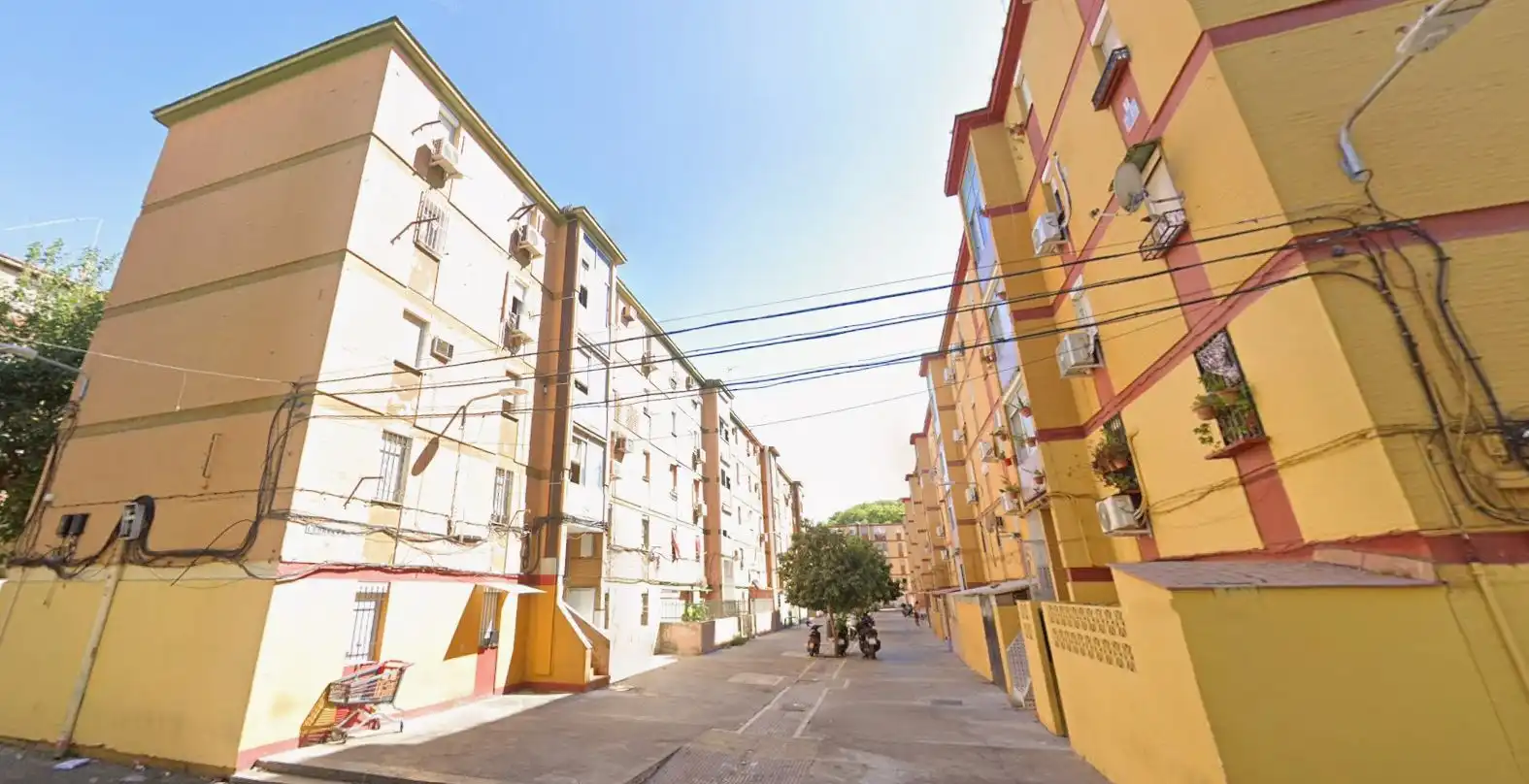 Flat for sale in Calle LEBRELES