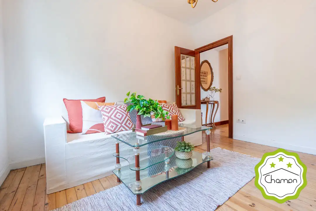 Sala de estar de Piso en venta en Bilbao  con Calefacción y Balcón