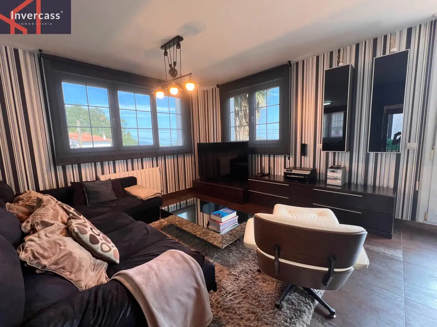 Sala de estar de Casa o chalet en venta en Castro-Urdiales con Calefacción, Jardín privado y Terraza