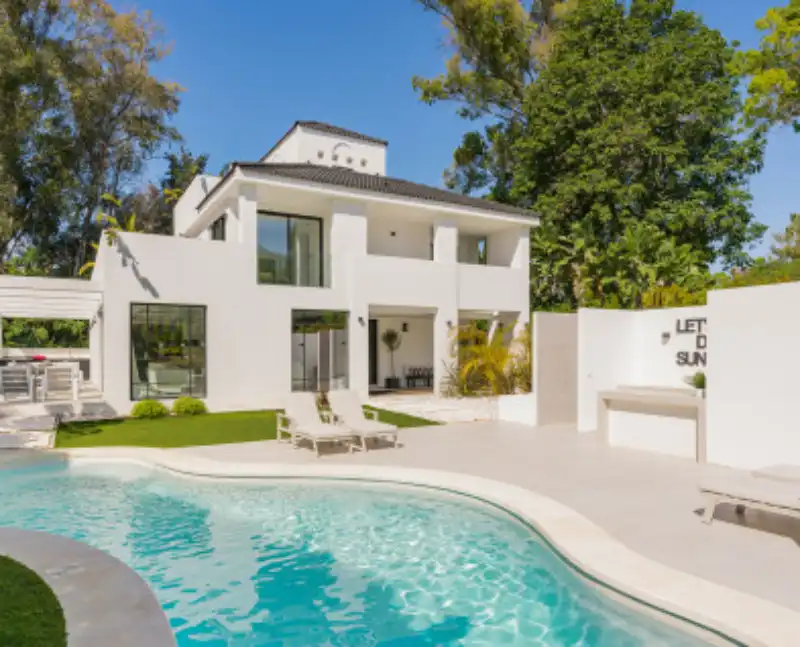 Casa amb piscina en venda a Marbella Centro, imagen 2