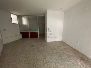 Local comercial en venda a Santa Marina