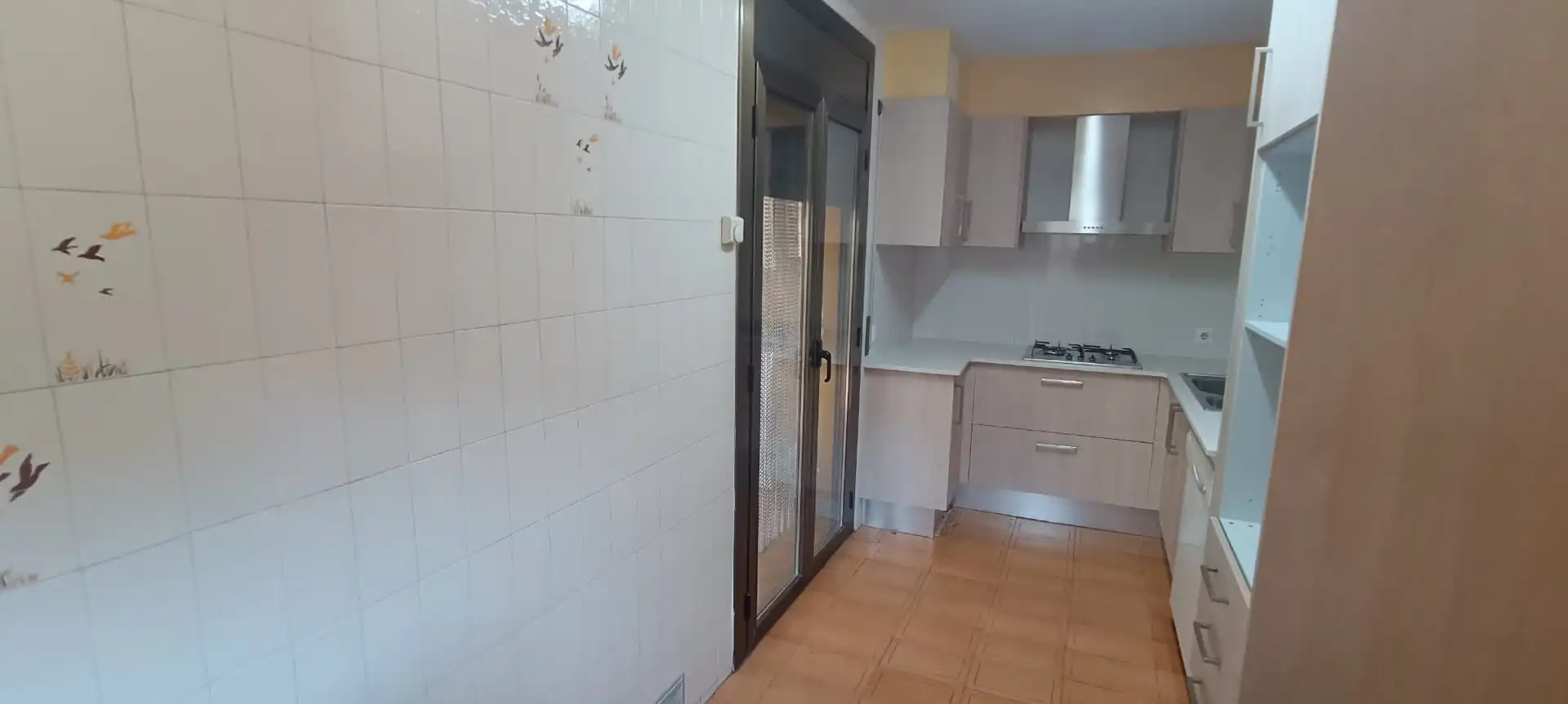 Cuina de Casa o xalet en venda en Sant Celoni amb Calefacció, Terrassa i Forn