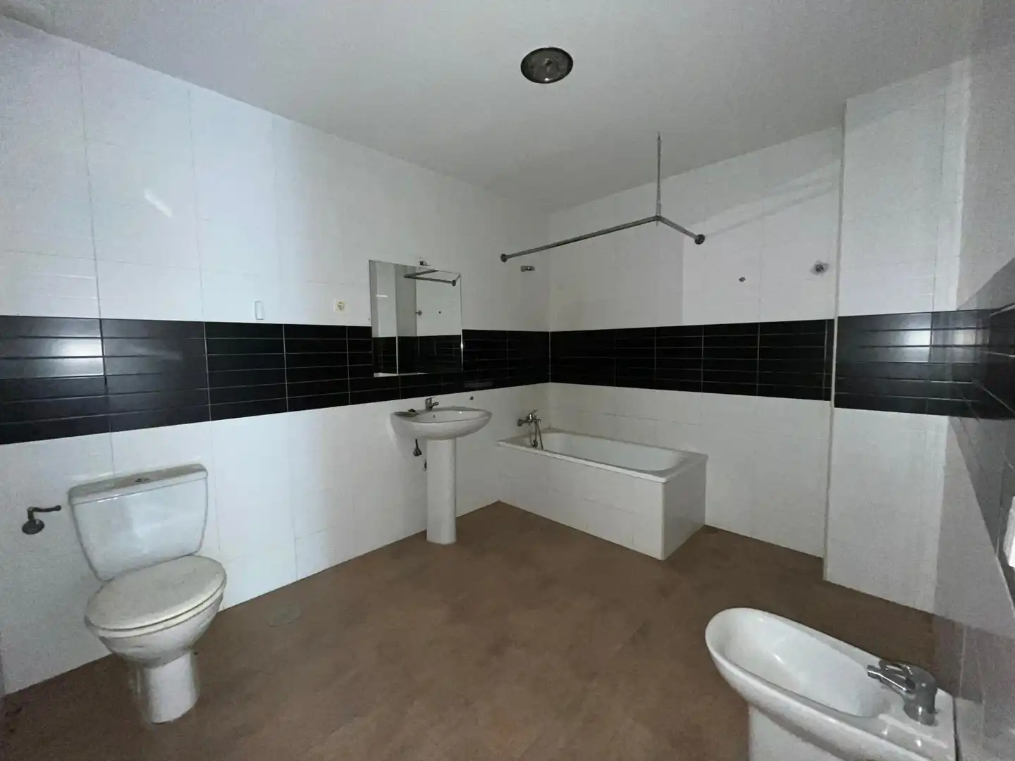 Badezimmer von Wohnung zum Verkauf in Villarrubia de los Ojos mit Heizung