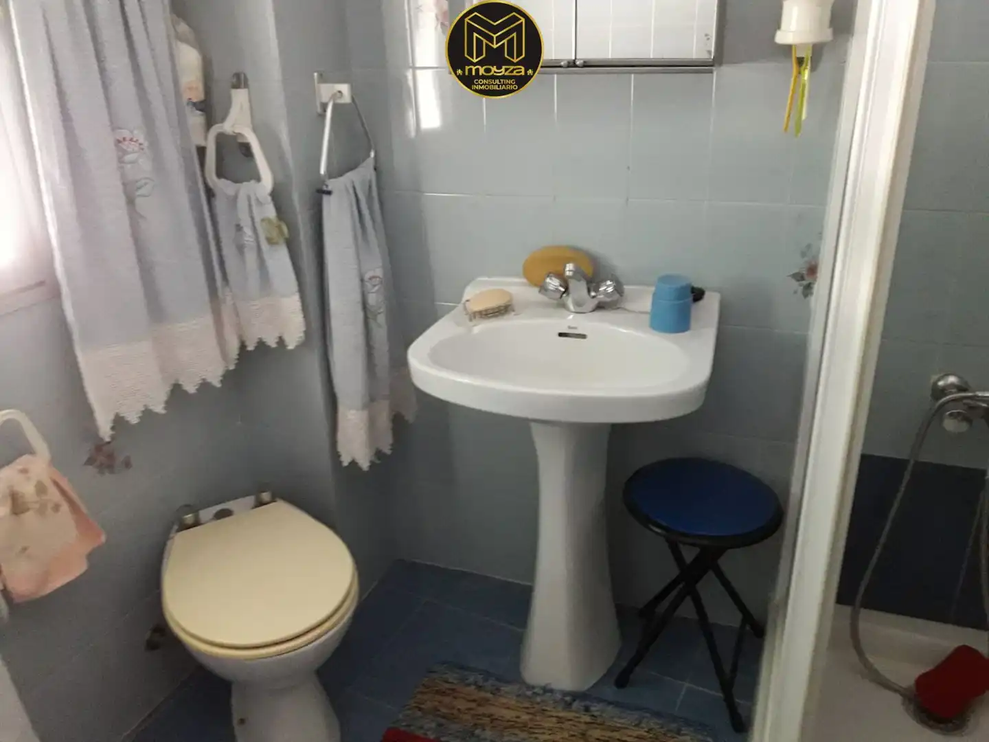 Bathroom of Houses for sale in Cambil  with Terrace