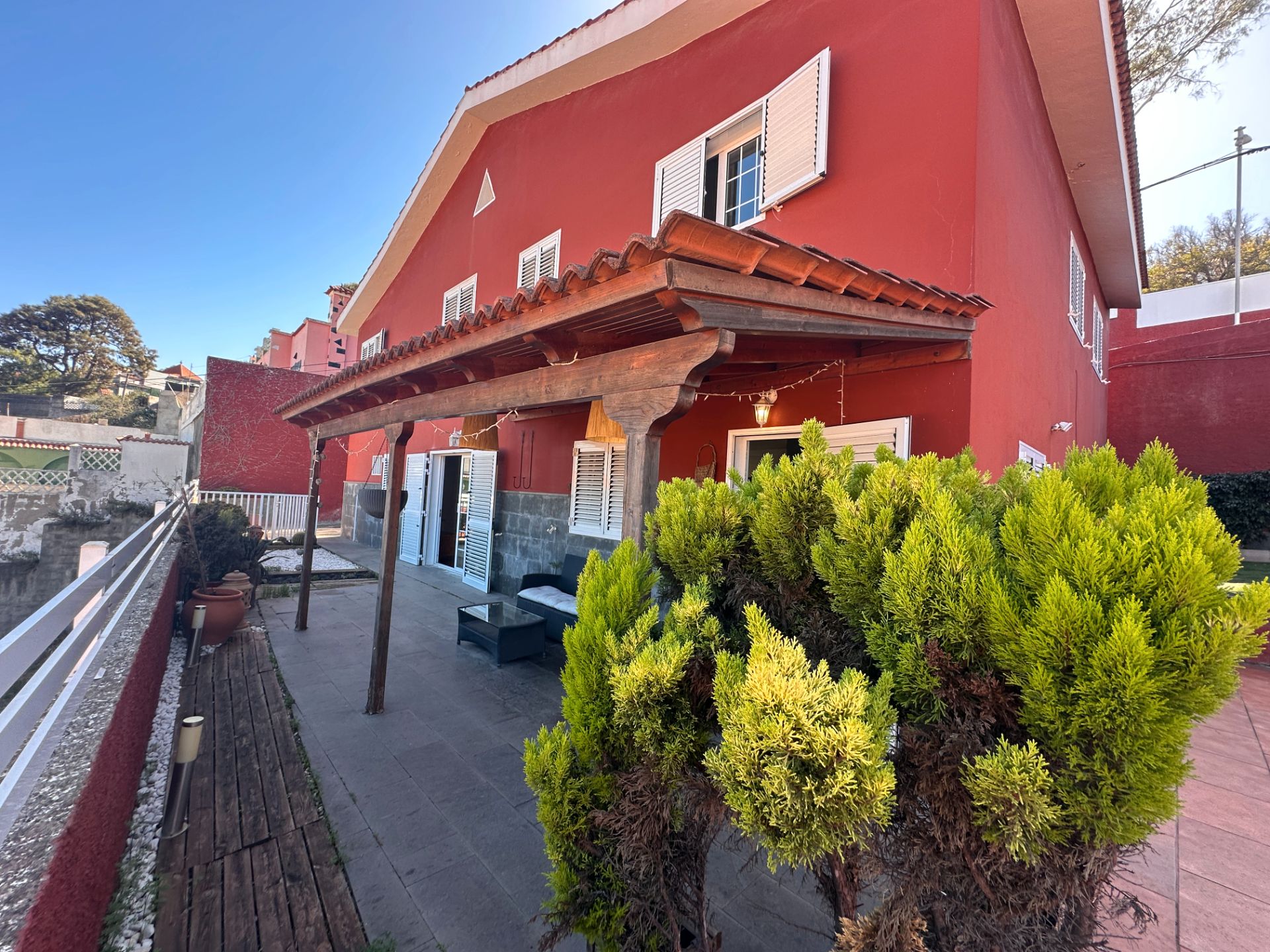 Vista exterior de Casa o xalet en venda en Santa Brígida amb Traster i Moblat