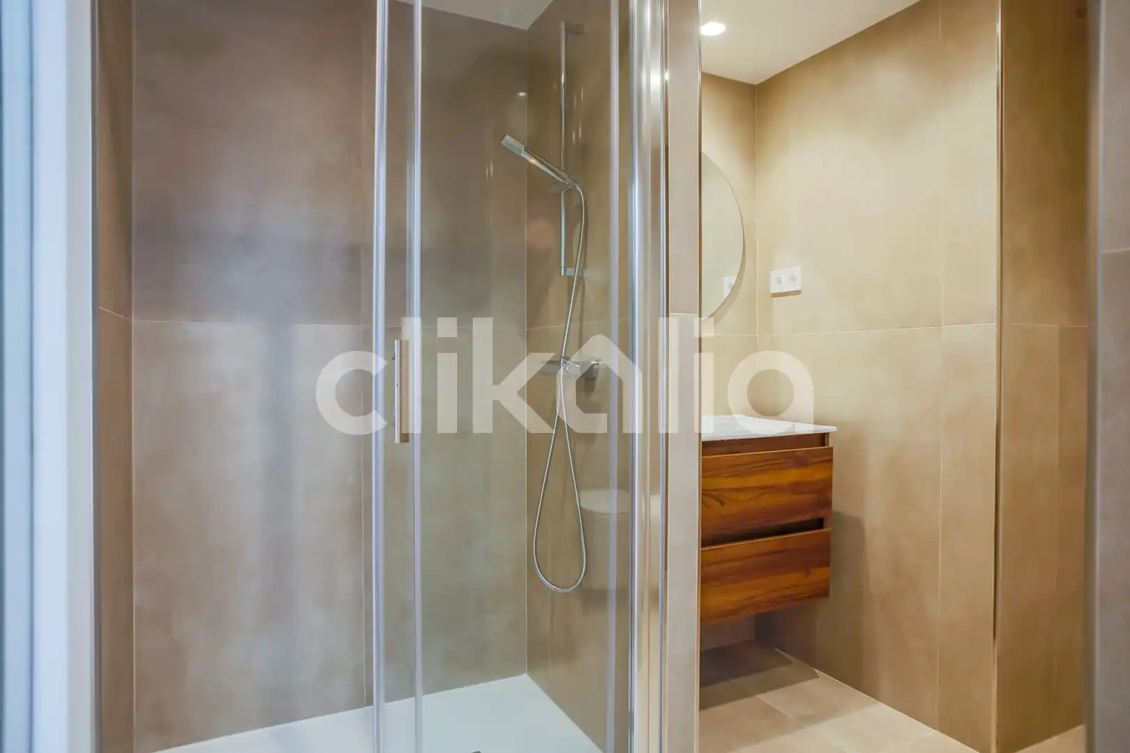 Baño de Piso en venta en Madrid con Aire acondicionado y Calefacción