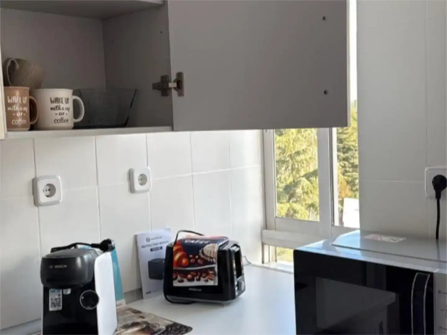 Cuina de Pis per a compartir en Madrid amb Aire condicionat, Jardí privat i Parquet