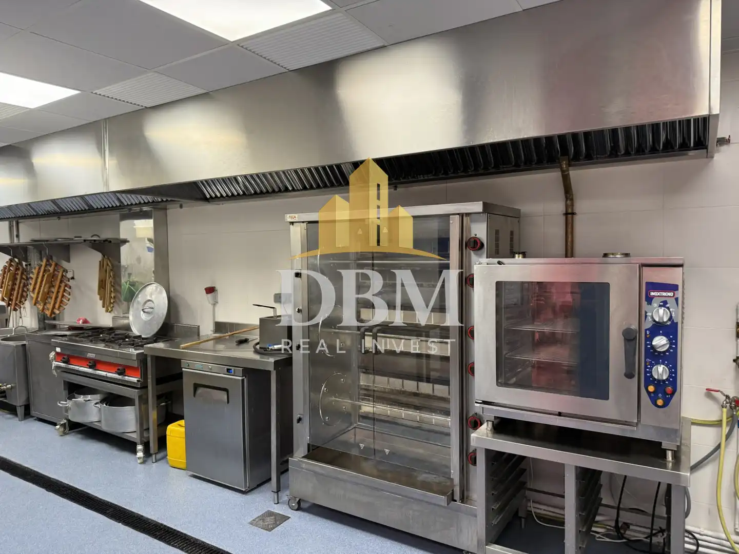 Cocina de Nave industrial en traspaso en Cabrera de Mar con Calefacción y Alarma