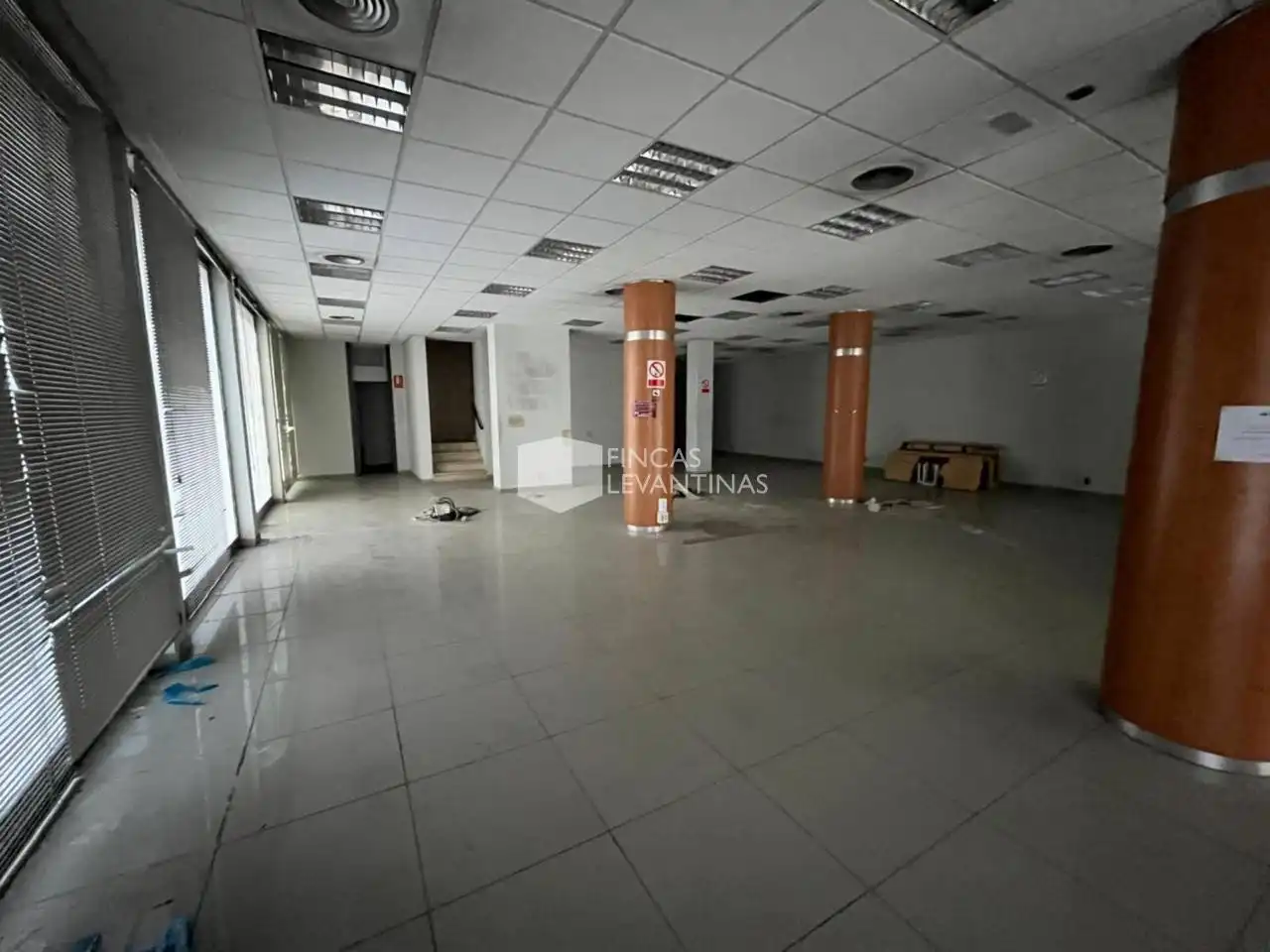 Local comercial en alquiler en Plaza de Toros - Avenida Chapí - Trinquete, imagen 4