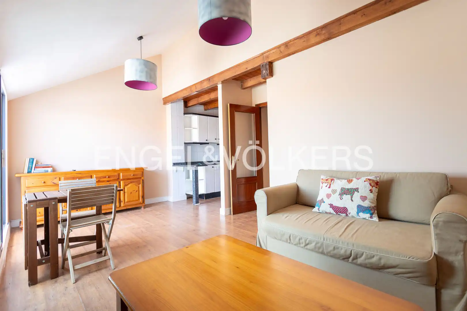 Wohnzimmer von Maisonette zum Verkauf in Bareyo mit Heizung, Terrasse und Schwimmbad