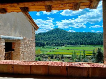 Casa rústica amb balcó en venda a La Portellada