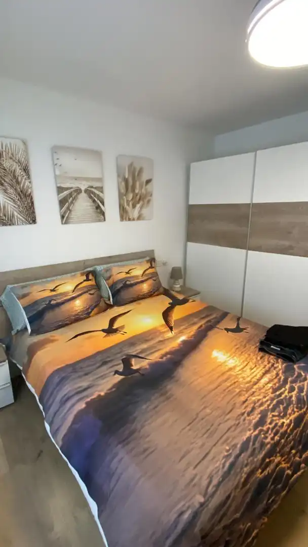 Dormitori de Casa o xalet en venda en La Pobla de Vallbona amb Aire condicionat, Terrassa i Piscina comunitària