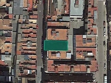 Terrain résidentiel à vendre à Calle Calle Gerardo Laguia