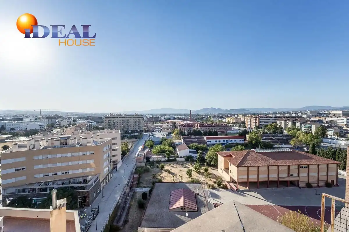 Penthouse mit Pool zum Verkauf in Avenida DE LA ILUSTRACION, imagen 21