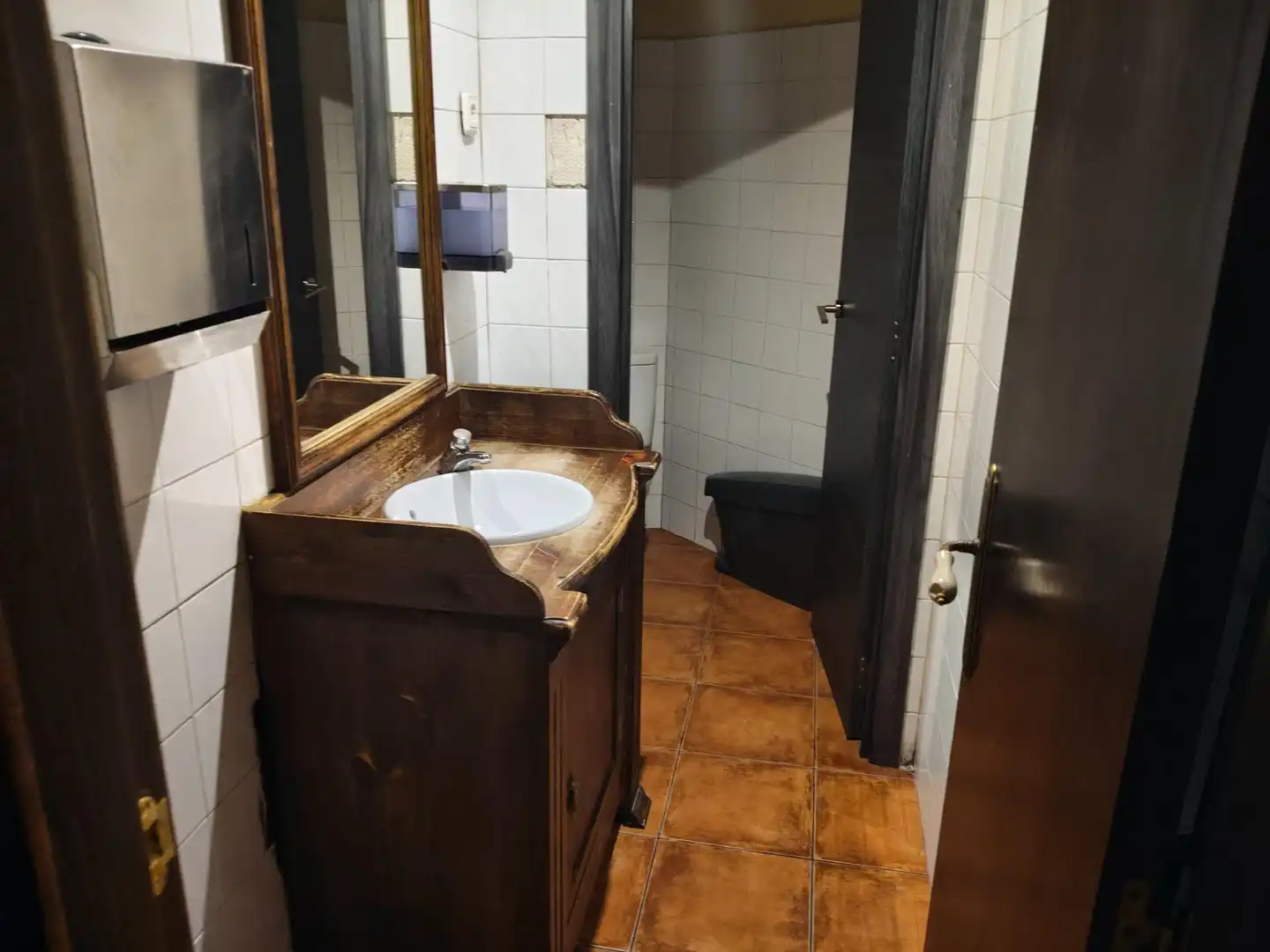 Baño de Local en traspaso en Zaragoza