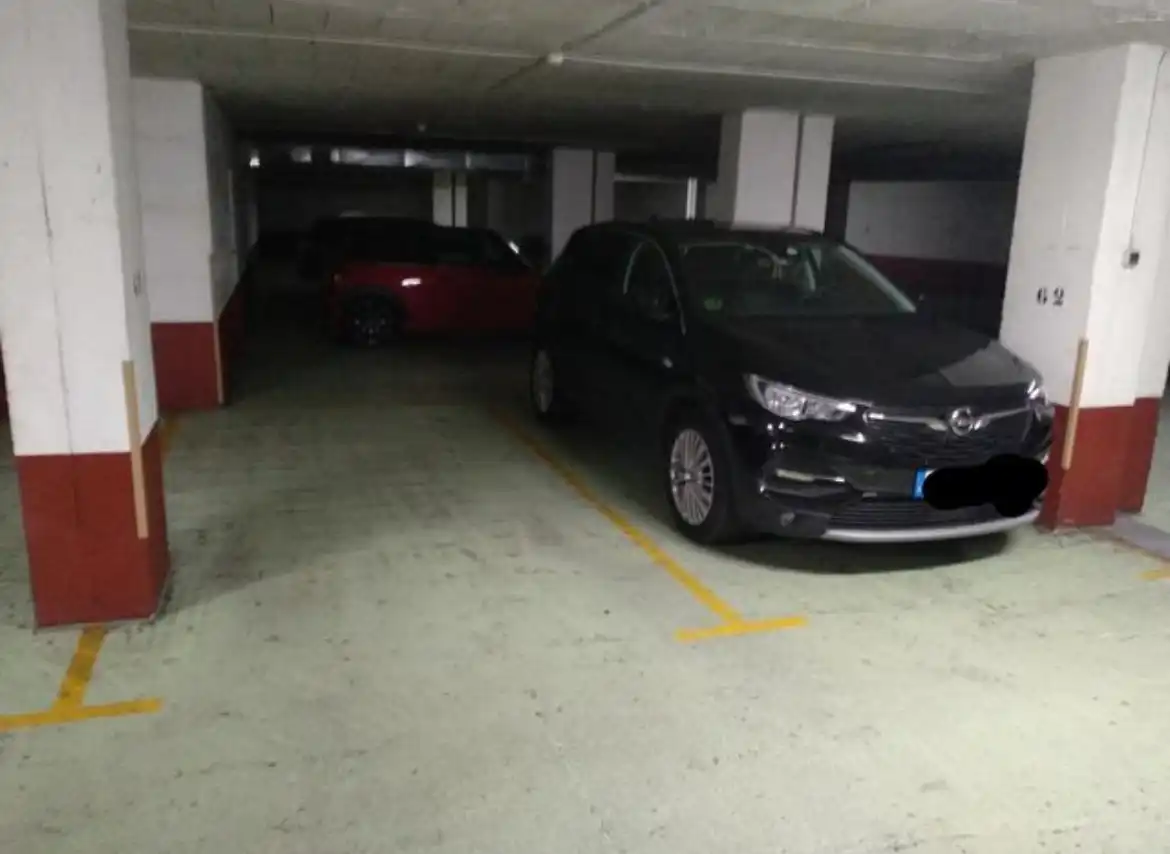 Einzelparkplatz zum Verkauf in Rúa dos Doadores de Sangue 68