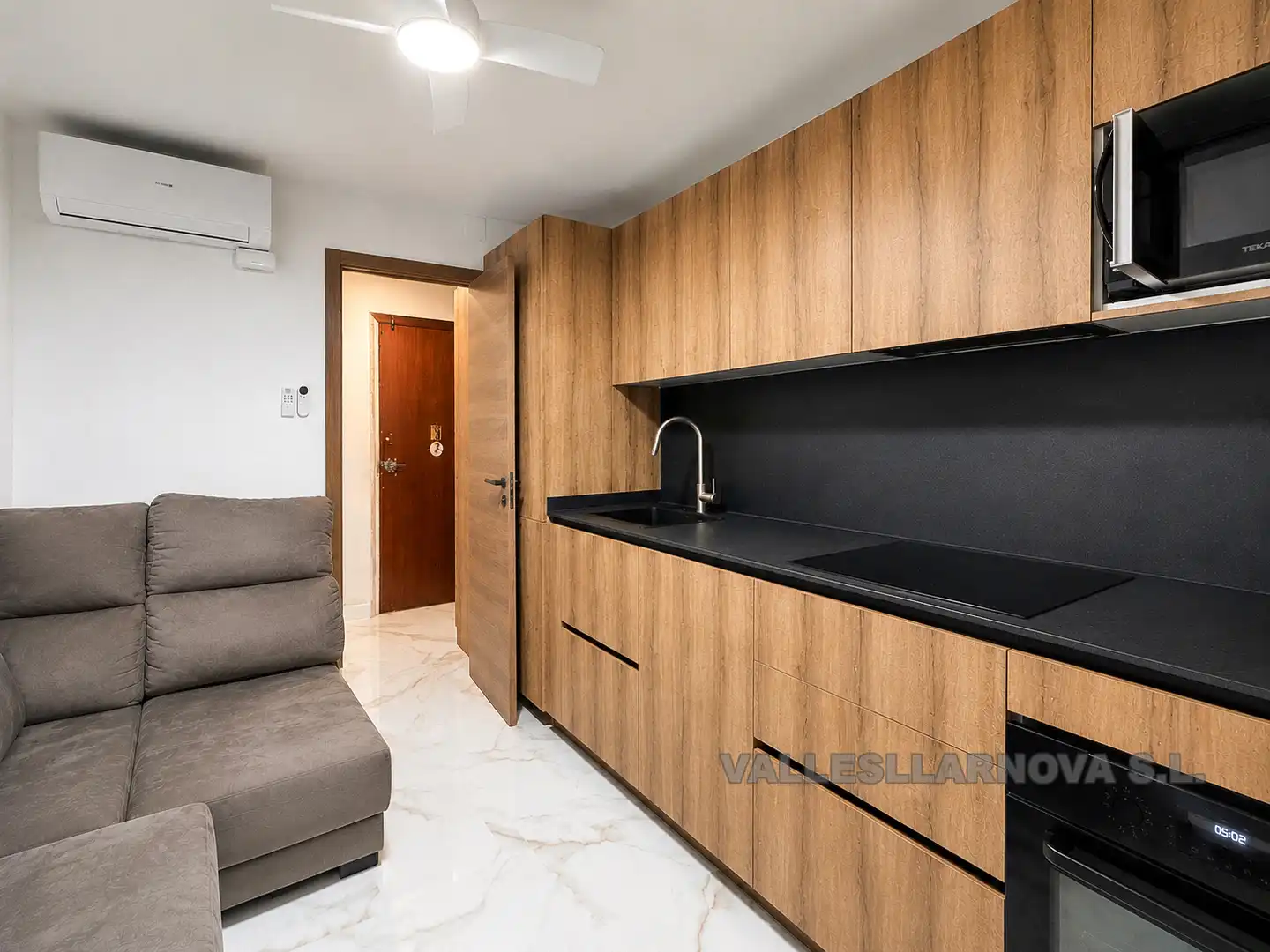 Cuina de Pis en venda en Mollet del Vallès amb Aire condicionat, Parquet i Balcó