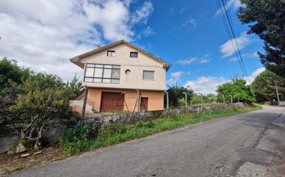 Vista exterior de Casa o xalet en venda en Coles amb Balcó