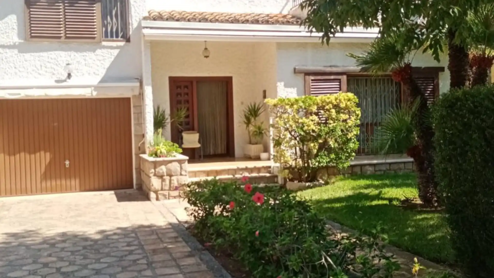Vista exterior de Casa o chalet en venta en Benicasim / Benicàssim con Terraza, Trastero y Balcón