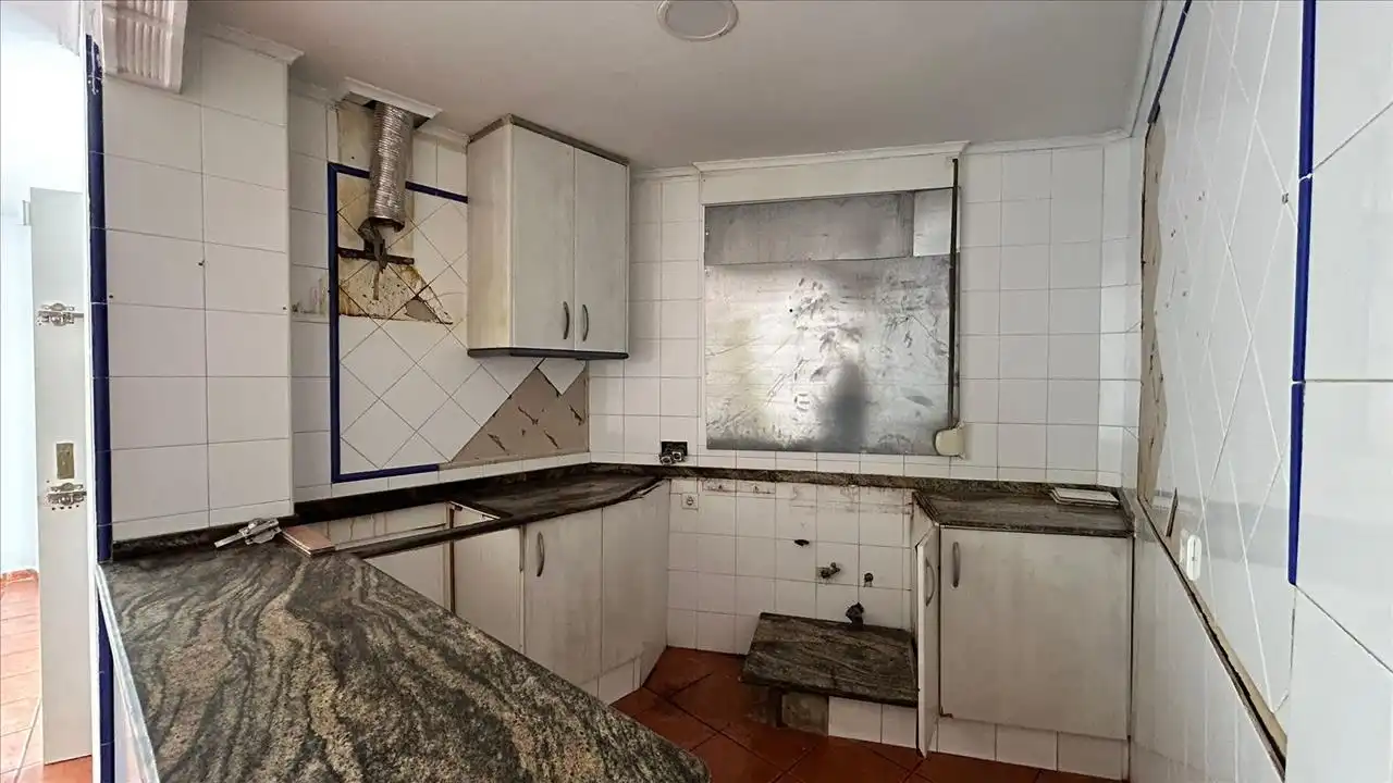 Cuina de Casa adosada en venda en Benimuslem amb Terrassa