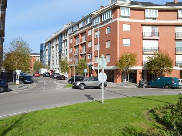 Einzelparkplatz mit Aufzug zur Miete in Calle la Pereda 4